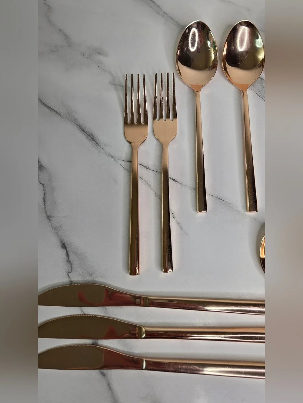 Rose Gold Flatware Set - Elegant Home Dining Cutlery - 13 Piece Lot